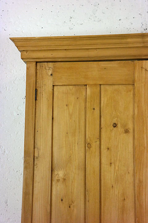 Jugendstilkleiderschrank, Detailansicht